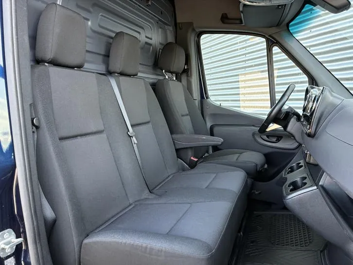 Mercedes-Benz Sprinter 2024 photo 3