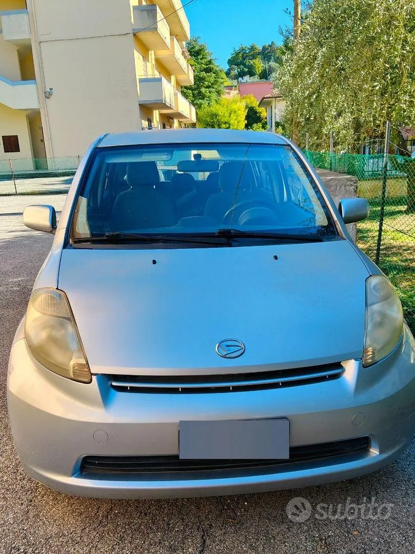 Daihatsu Sirion 2007 photo 2