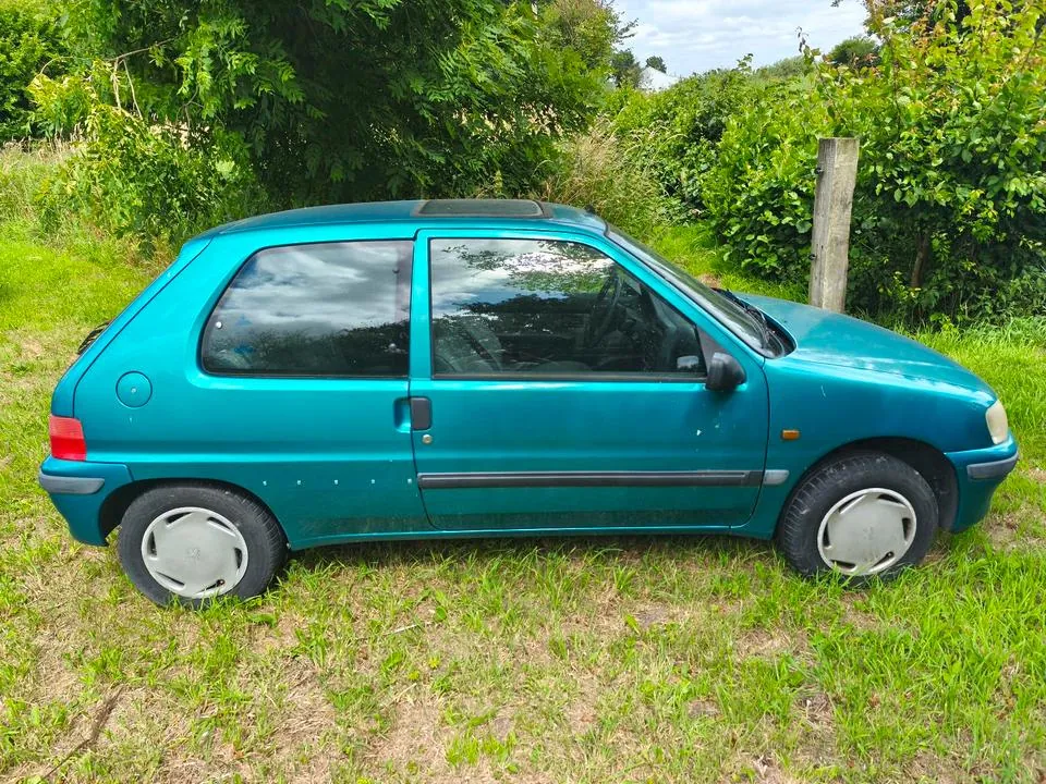Peugeot 106
