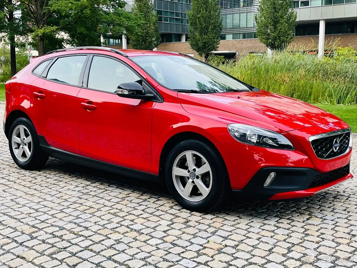 Volvo V40 2026 photo 5