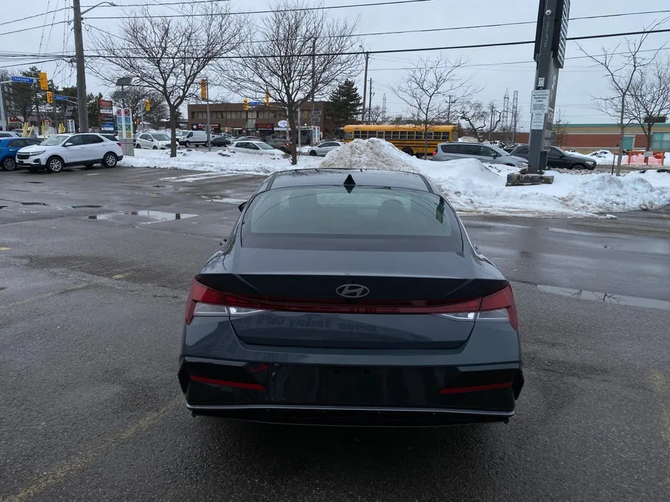 Hyundai Elantra 2025 photo 3