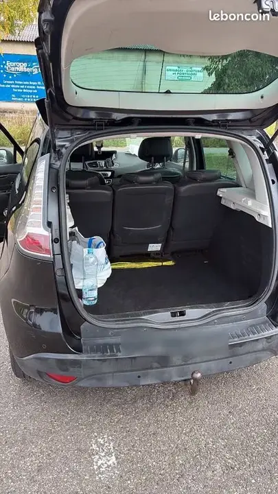 Renault Scenic 2013 photo 2