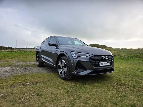 Audi E-Tron 2022 photo 2
