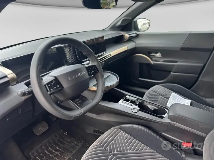 Lancia Ypsilon 2025 photo 5
