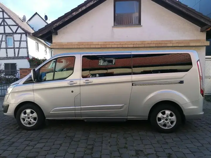 Ford Tourneo Custom