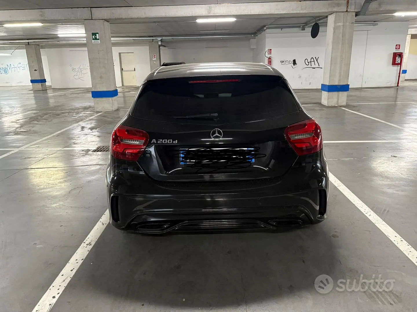 Mercedes-Benz A 2016 photo 2