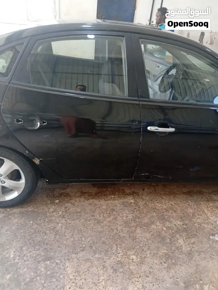 Hyundai Avante 2008 photo 2