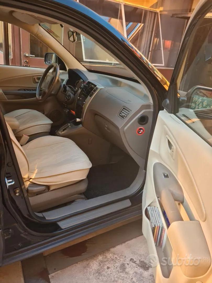 Hyundai Tucson 2010 photo 4