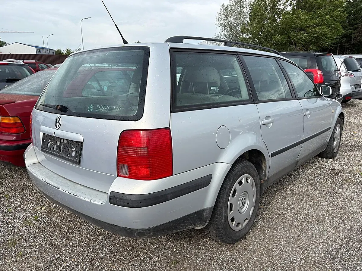 Volkswagen Passat 1999 photo 3