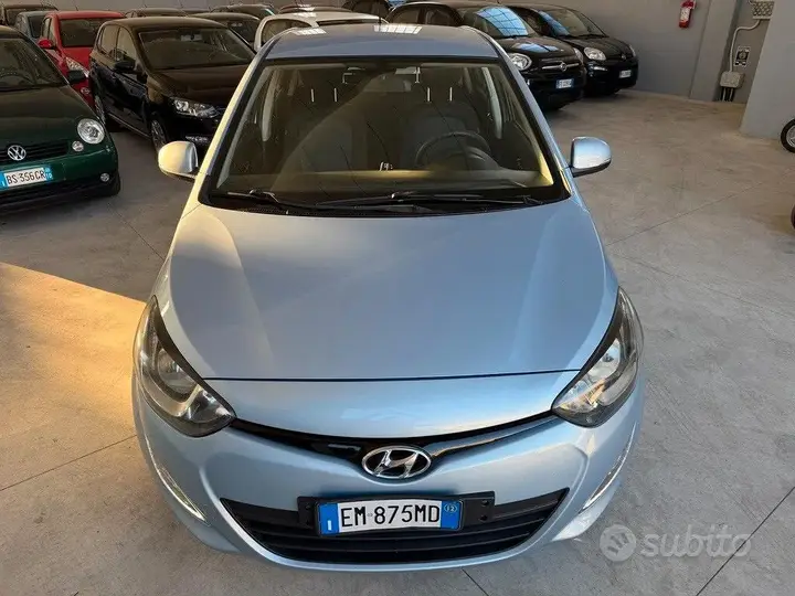 Hyundai I20 2012 photo 2