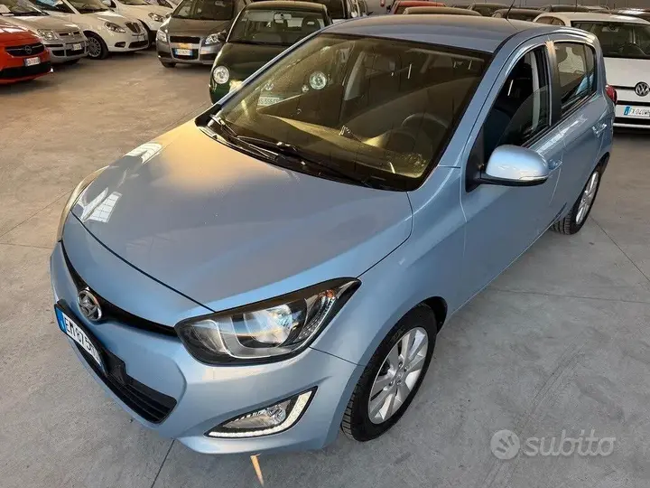 Hyundai I20 2012 photo 3