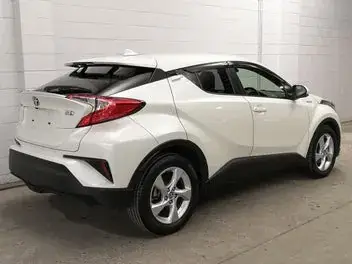 Toyota C-Hr 2017 photo 3