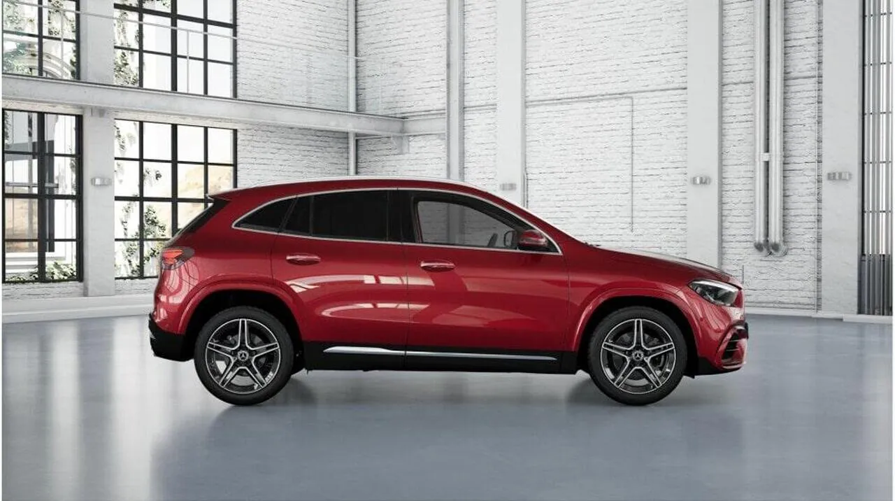 Mercedes-Benz Gla photo 3