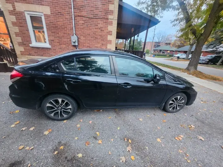 Honda Civic 2015 photo 2