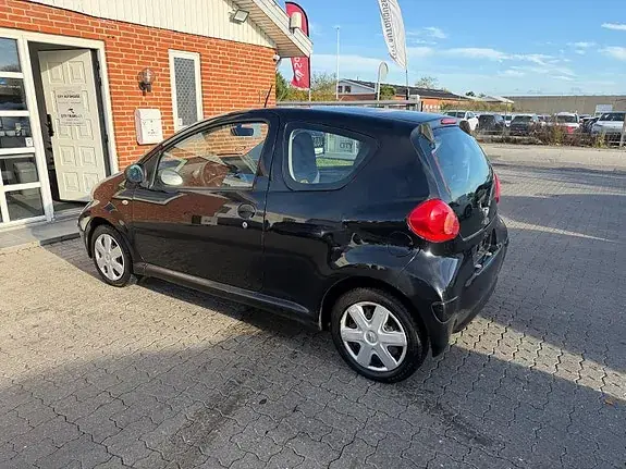 Toyota Aygo 2008 photo 4