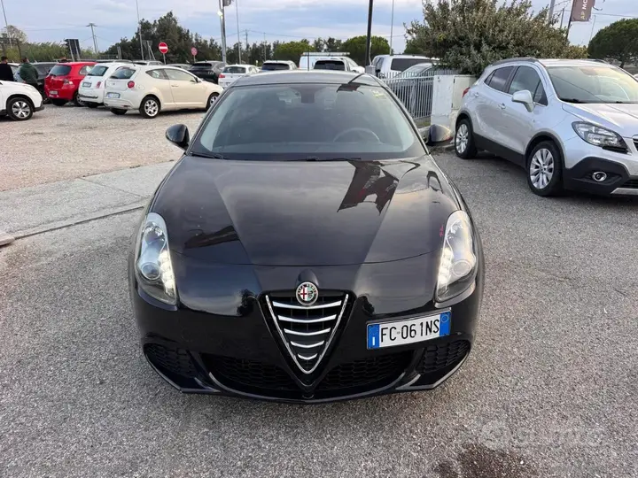 Alfa Romeo Giulietta 2016 photo 3