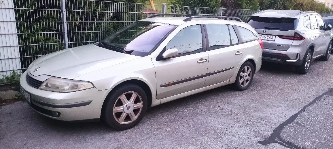 Renault Laguna 2004 photo 2