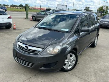 Opel Zafira 2011 photo 2