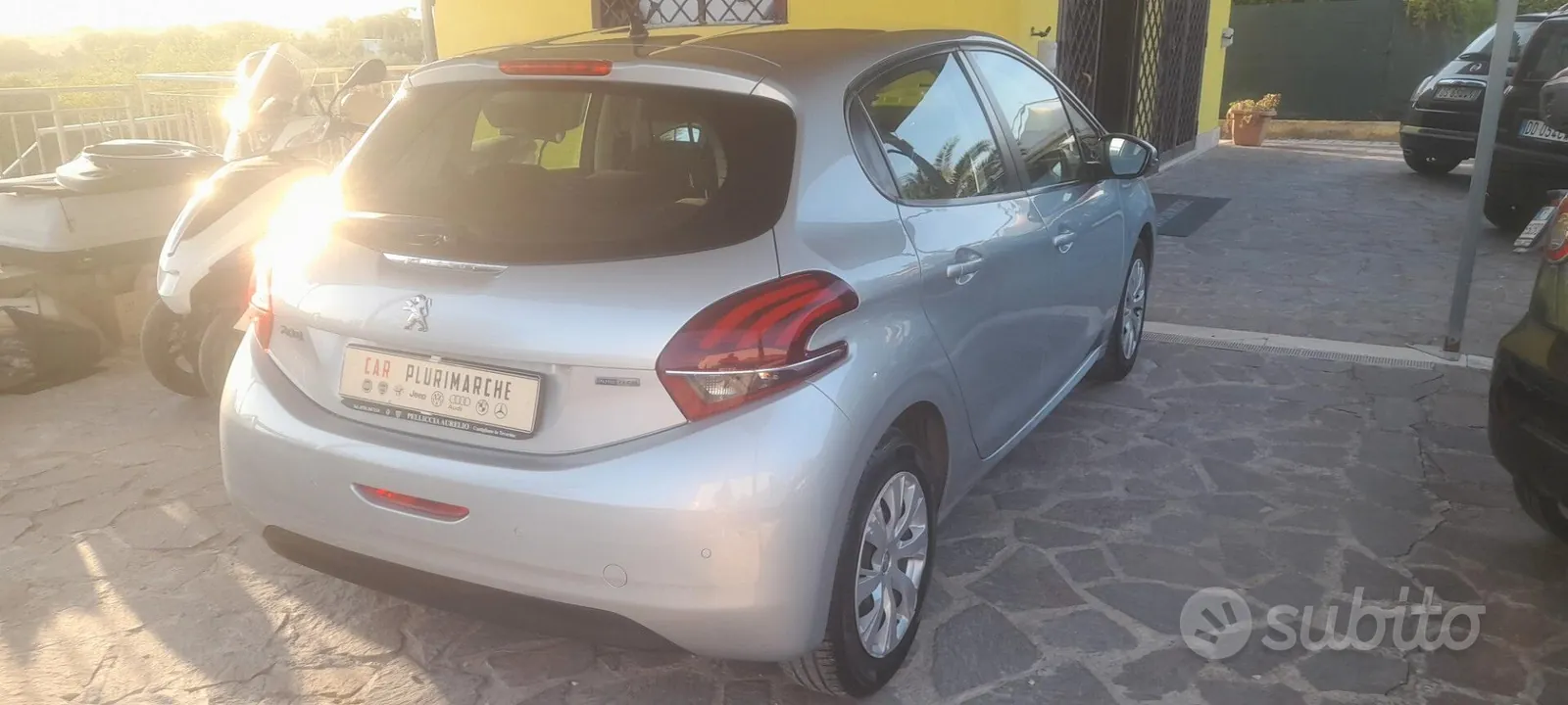 Peugeot 208 2017 photo 3