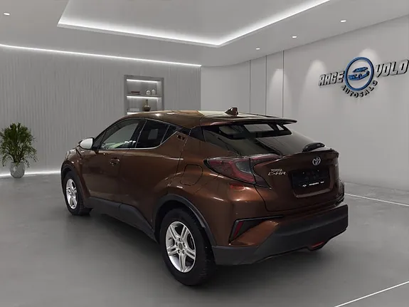 Toyota C-Hr 2018 photo 5