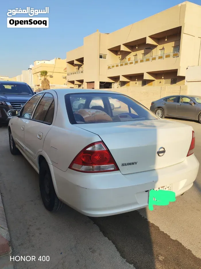 Nissan Sunny 2012 photo 3