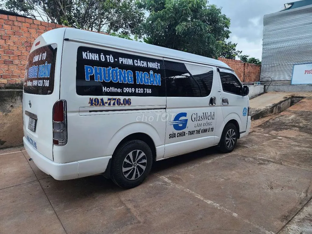 Toyota Hiace 2008 photo 3