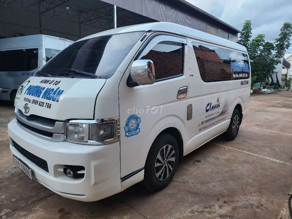 Toyota Hiace 2008 photo 2