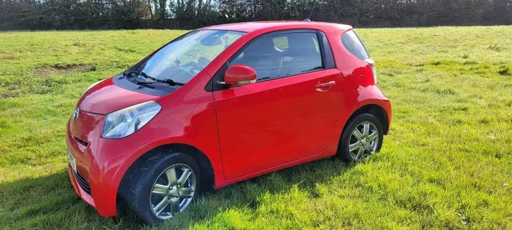 Toyota Iq 2013 photo 5