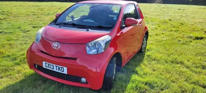 Toyota Iq 2013 photo 4