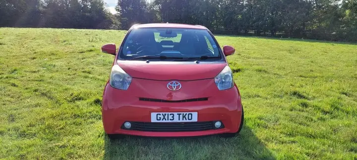 Toyota Iq 2013 photo 3