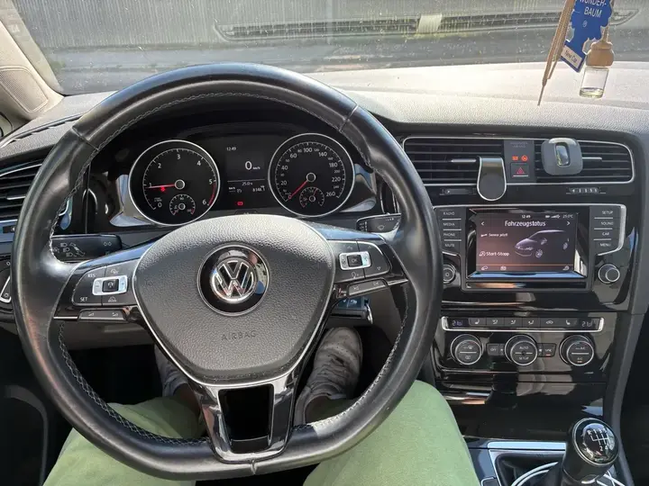 Volkswagen Golf 2013 photo 2