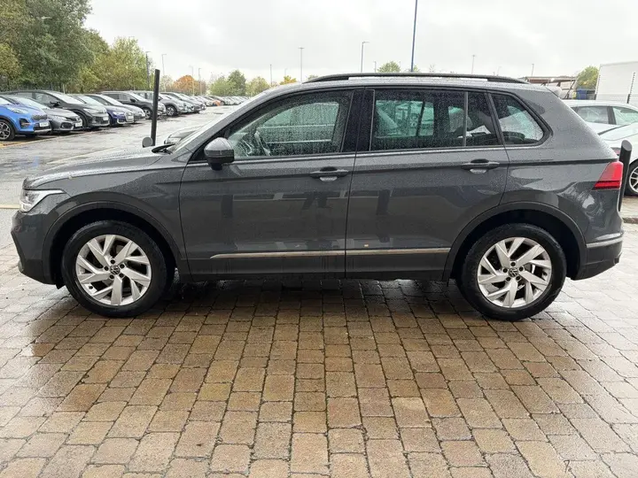 Volkswagen Tiguan 2023 photo 4