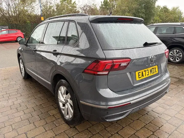Volkswagen Tiguan 2023 photo 5