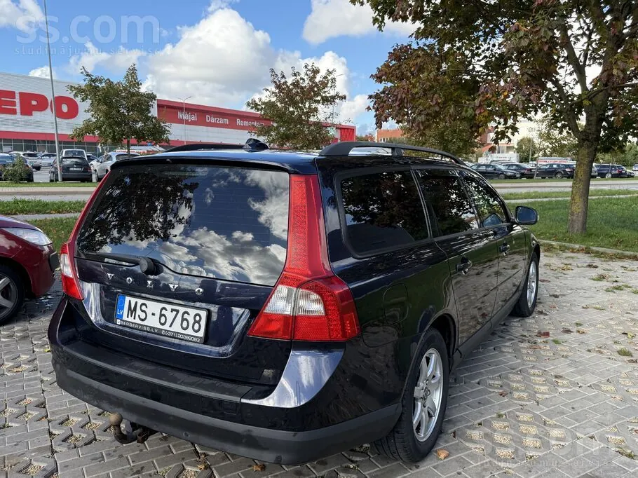 Volvo V70 2009 photo 4