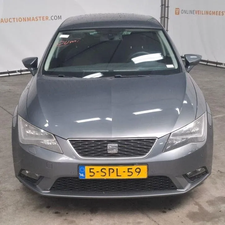 Seat Leon 2013 photo 2