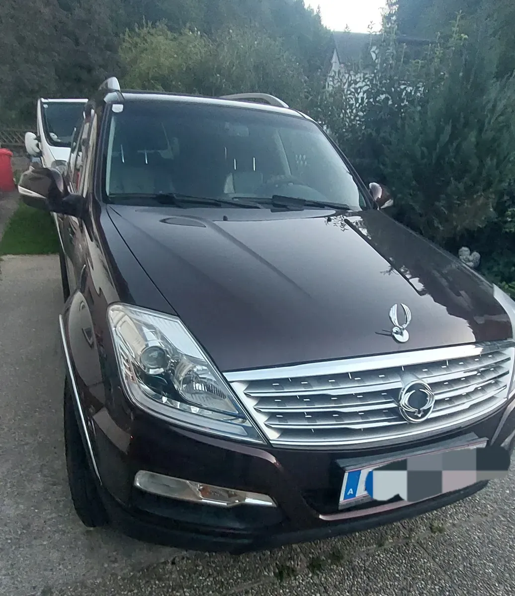KG Mobility Rexton