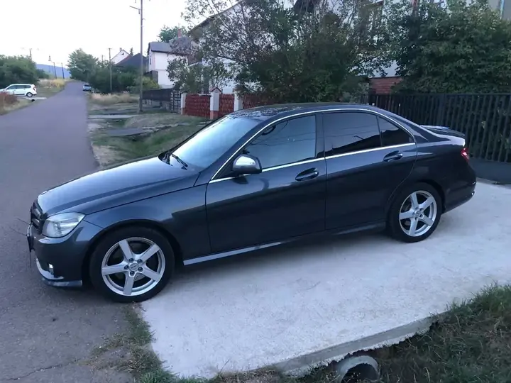 Mercedes-Benz C-Class 2007 photo 3