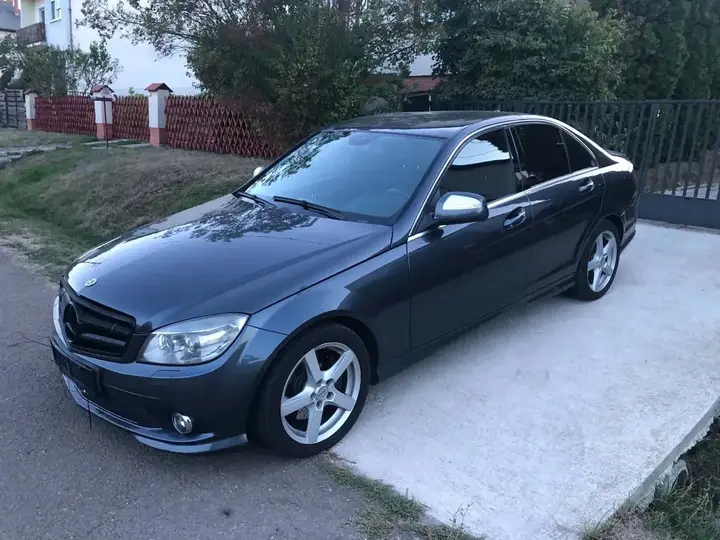 Mercedes-Benz C-Class 2007 photo 2
