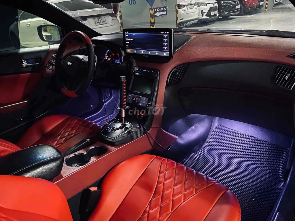 Hyundai Genesis 2010 photo 4