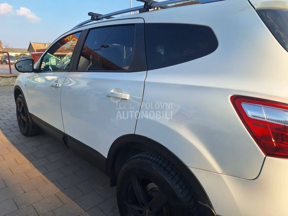 Nissan Qashqai 2012 photo 4