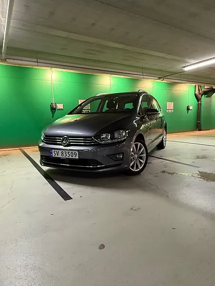 Volkswagen Golf Sportsvan 2018 photo 2