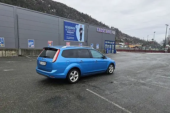Ford Focus 2010 photo 4