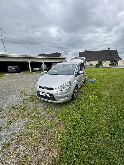 Ford S-Max 2009 photo 2