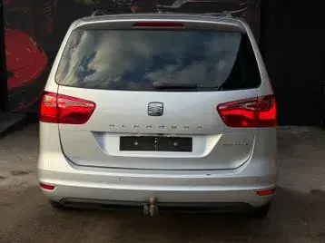 Seat Alhambra 2015 photo 4