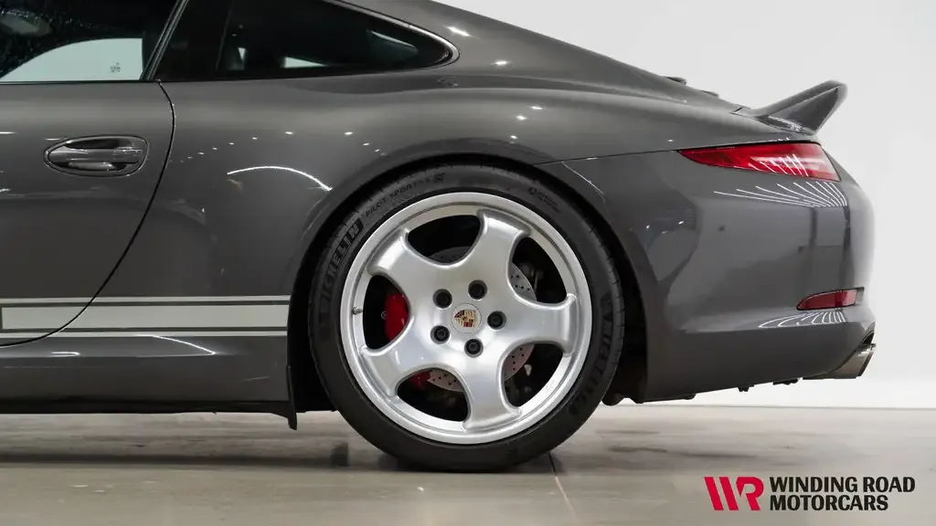 Porsche 911 2012 photo 4