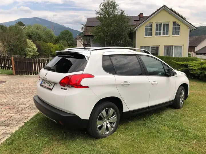 Peugeot 2008 2016 photo 3