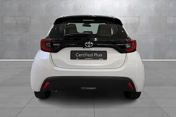Toyota Yaris 2023 photo 4