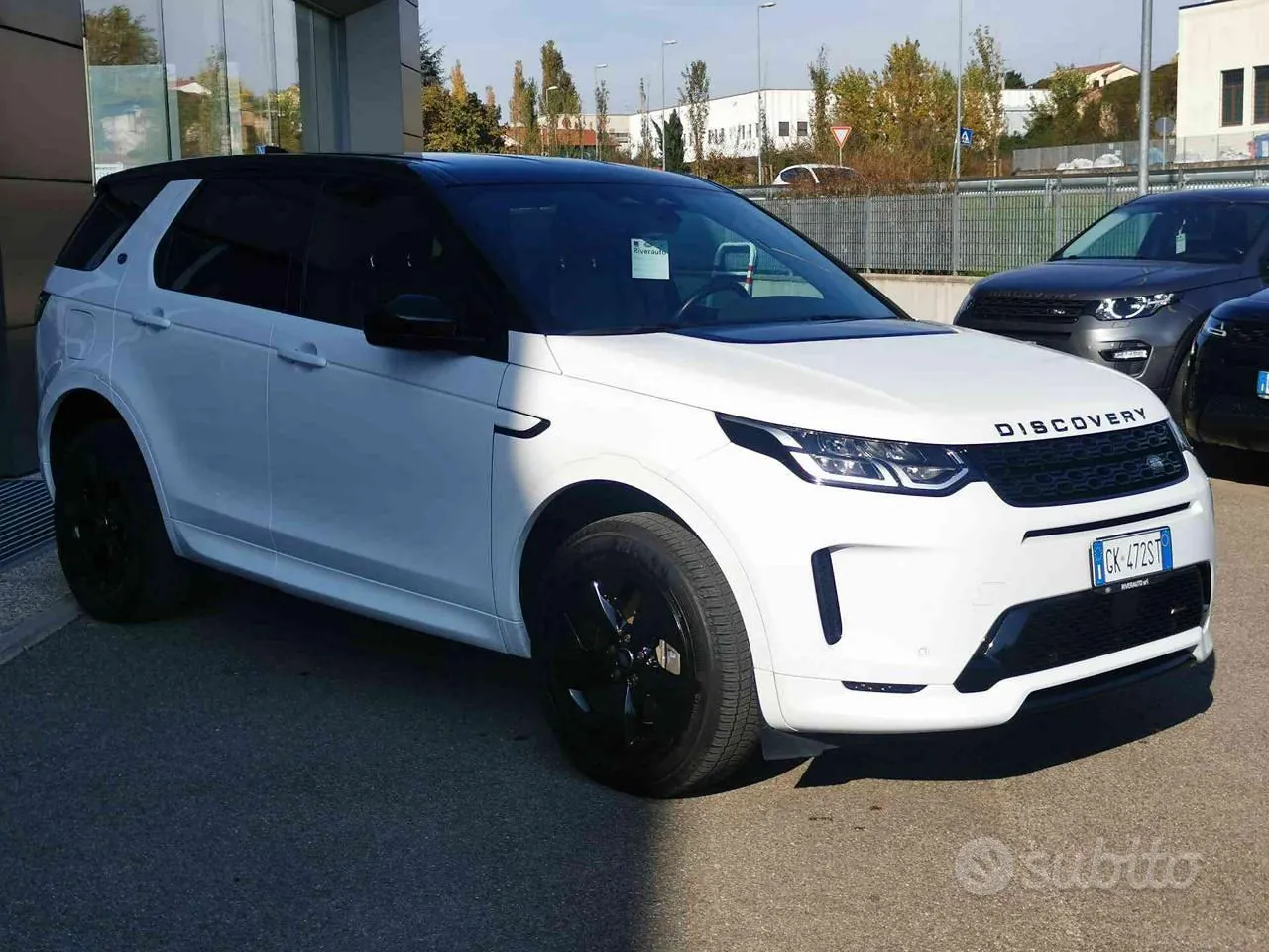 Land Rover Discovery Sport 2022 photo 3