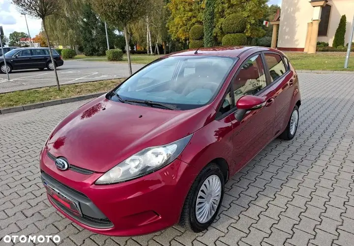 Ford Fiesta 2010 photo 3