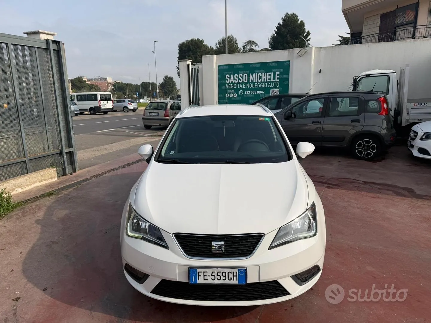 Seat Ibiza 2016 photo 2